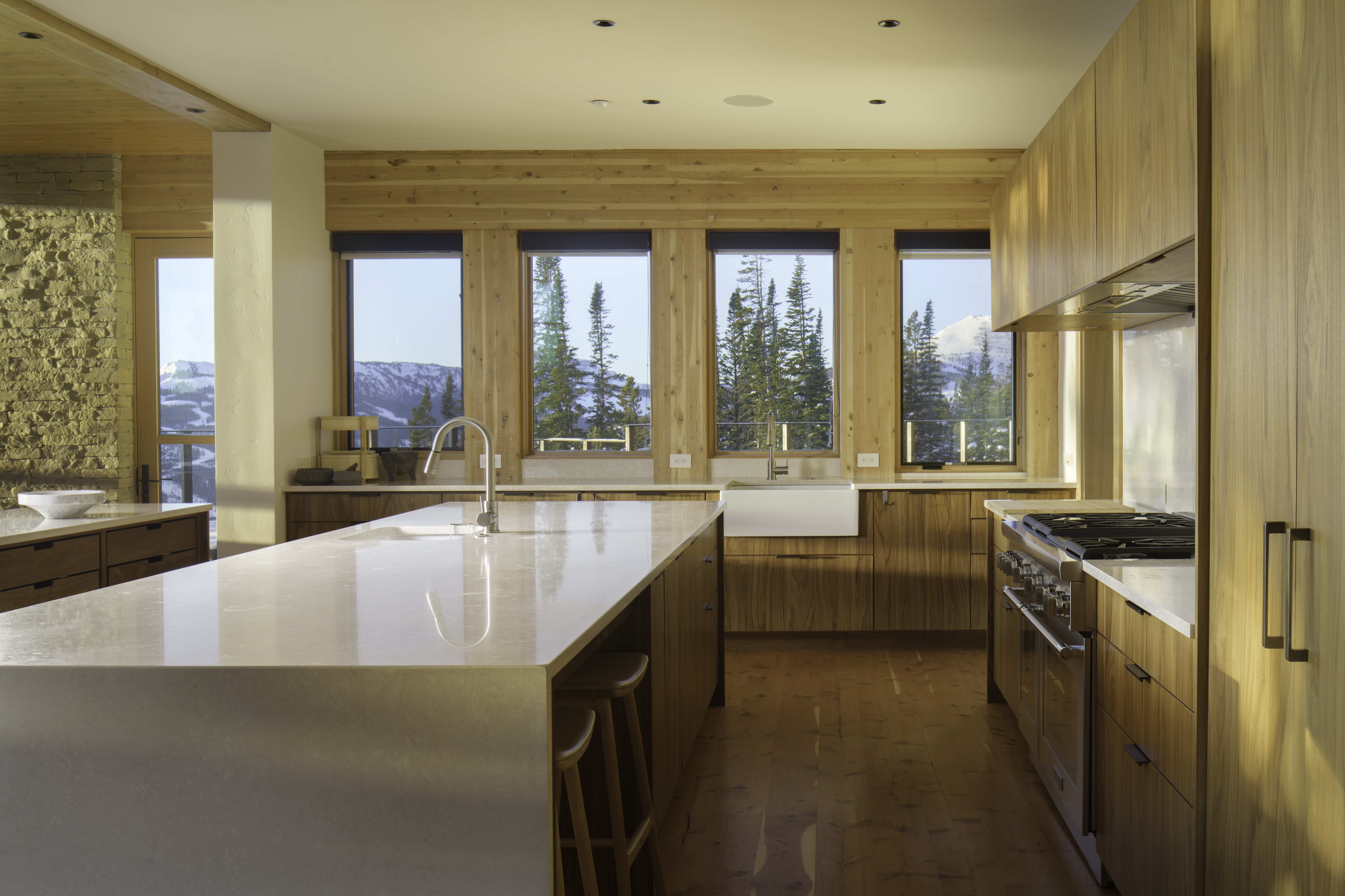 Andesite Ridge — Kitchen